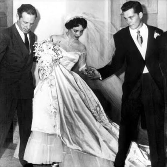 صور فساتين زفاف الستينات