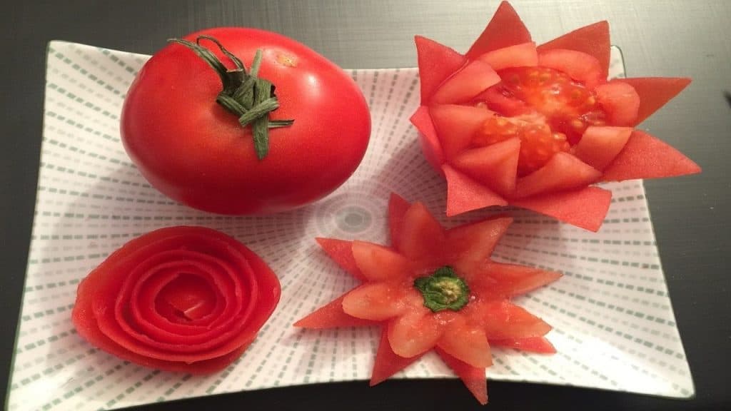 طريقة تزيين الطماطم