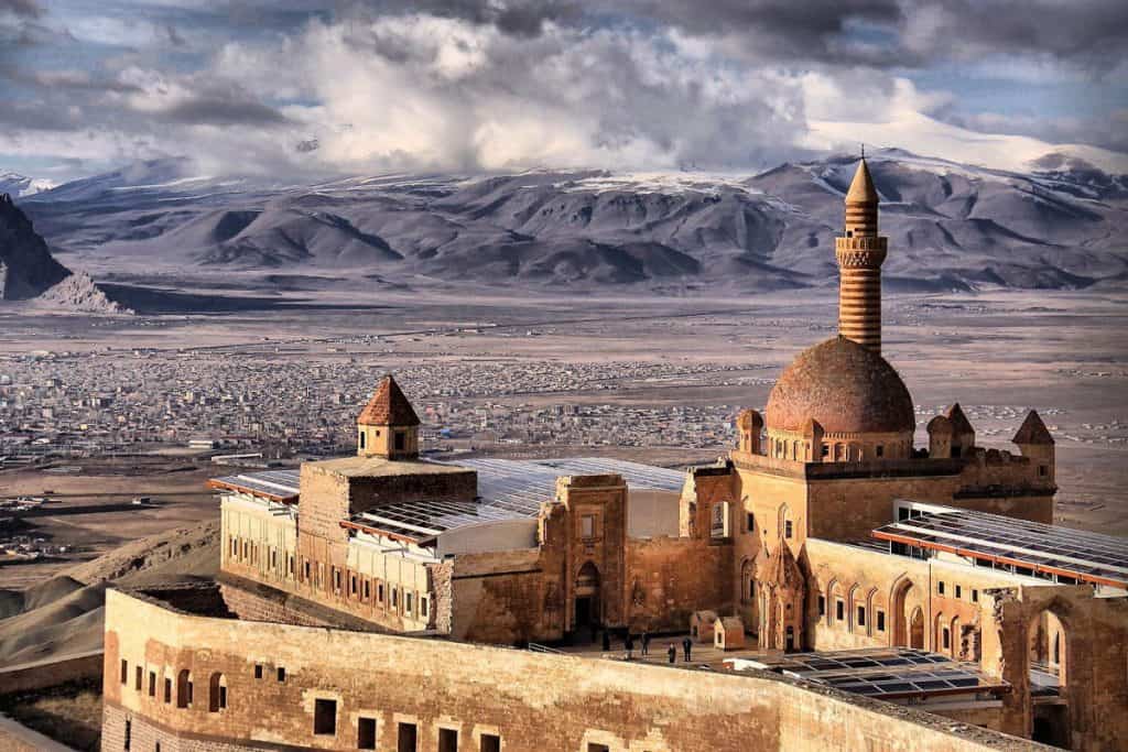 قصر اسحاق باشا في تركيا