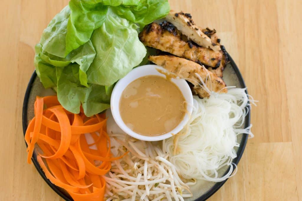 تزيين صحن التقديم بالجزر