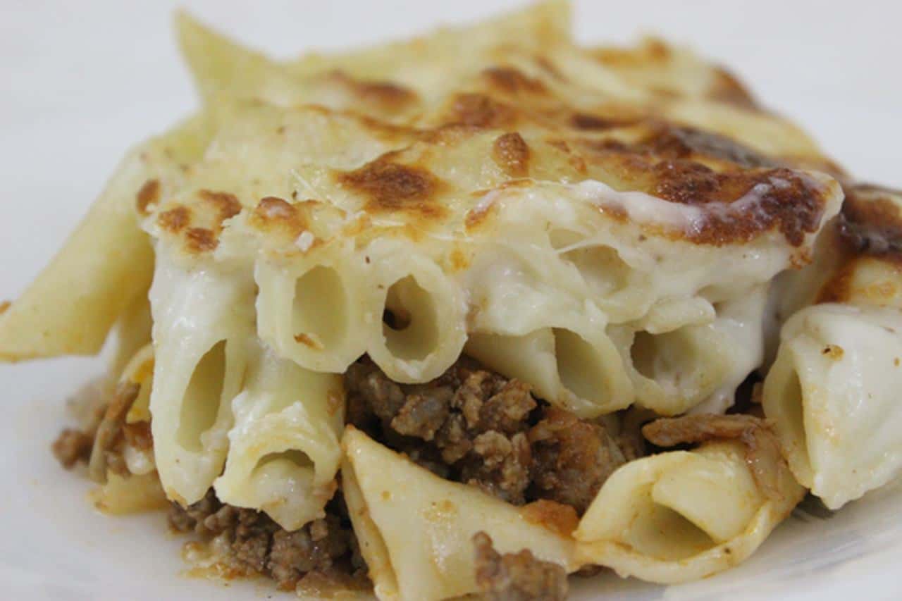 طريقة عمل المكرونة بالبشاميل فى البيت