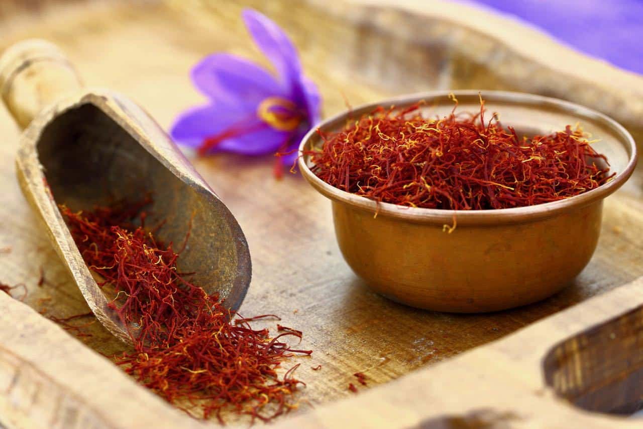 ما هي استخدامات الزعفران