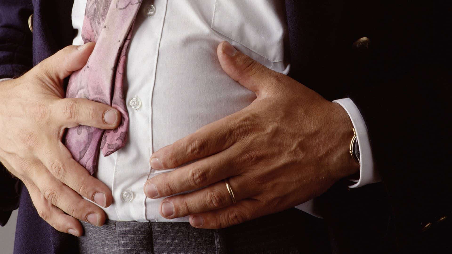 اسباب انتفاخ البطن وعلاجه