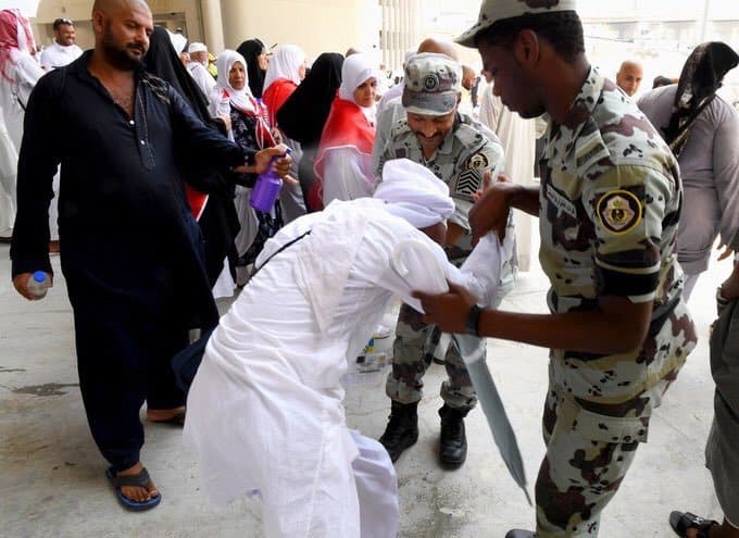 مواقف انسانية في الحج
