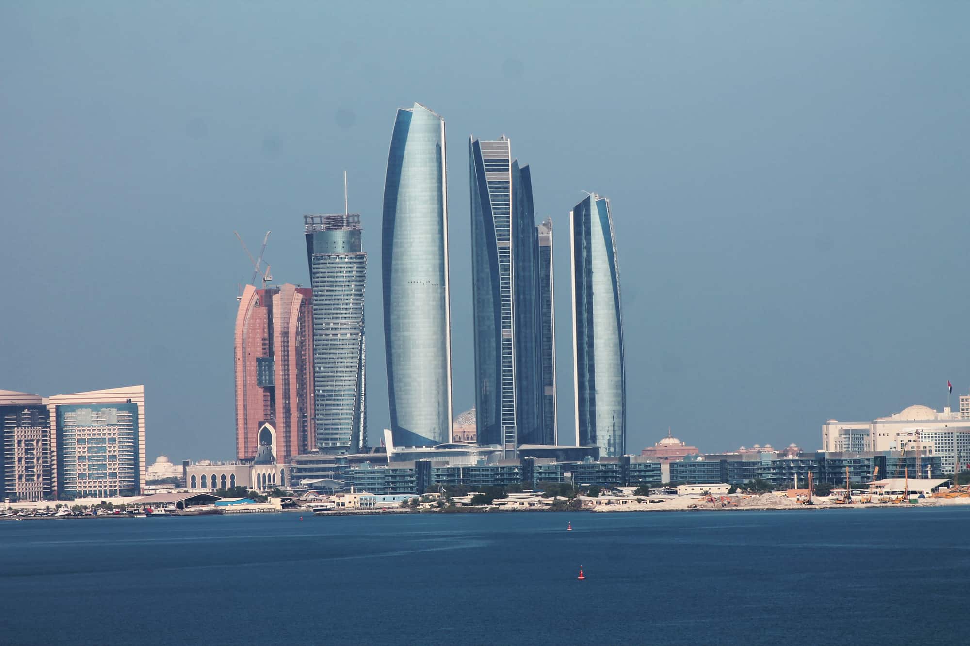 مميزات أبراج الاتحاد أفضل أبراج ابوظبي