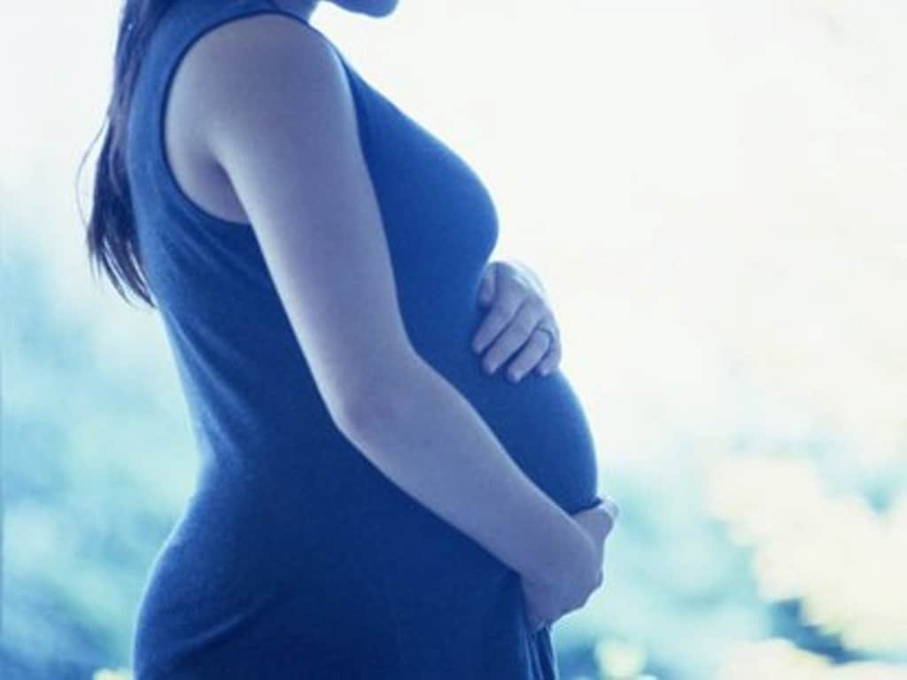 ما هي تطورات الجنين و الحمل في الأسبوع الرابع ؟