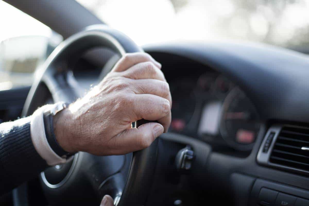 كيفية التركيز أثناء القيادة ؟