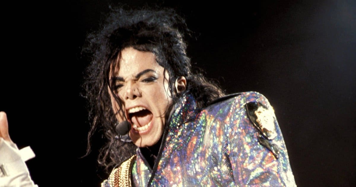 أشهر مغنيين العالم