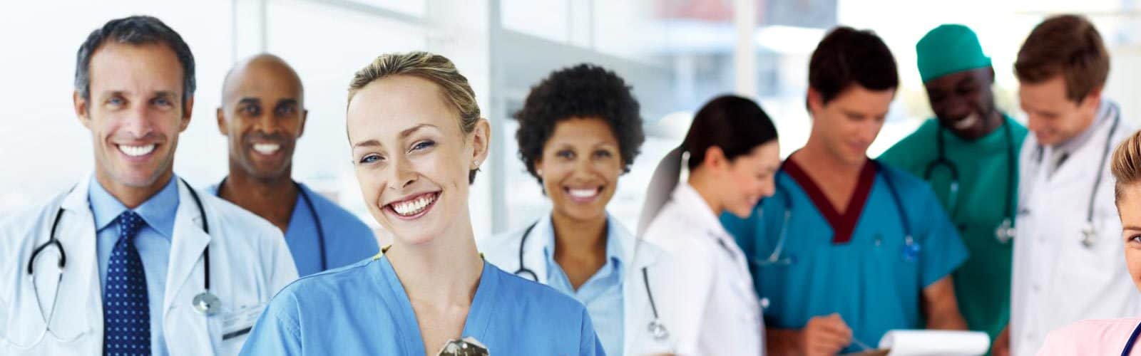 ما هي إيجابيات وسلبيات دراسة الطب ؟