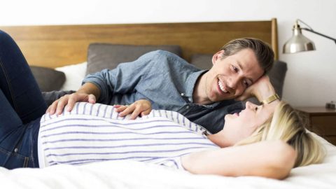 العلاقة اثناء الحمل : معلومات ونصائح العلاقة الزوجيه للحامل