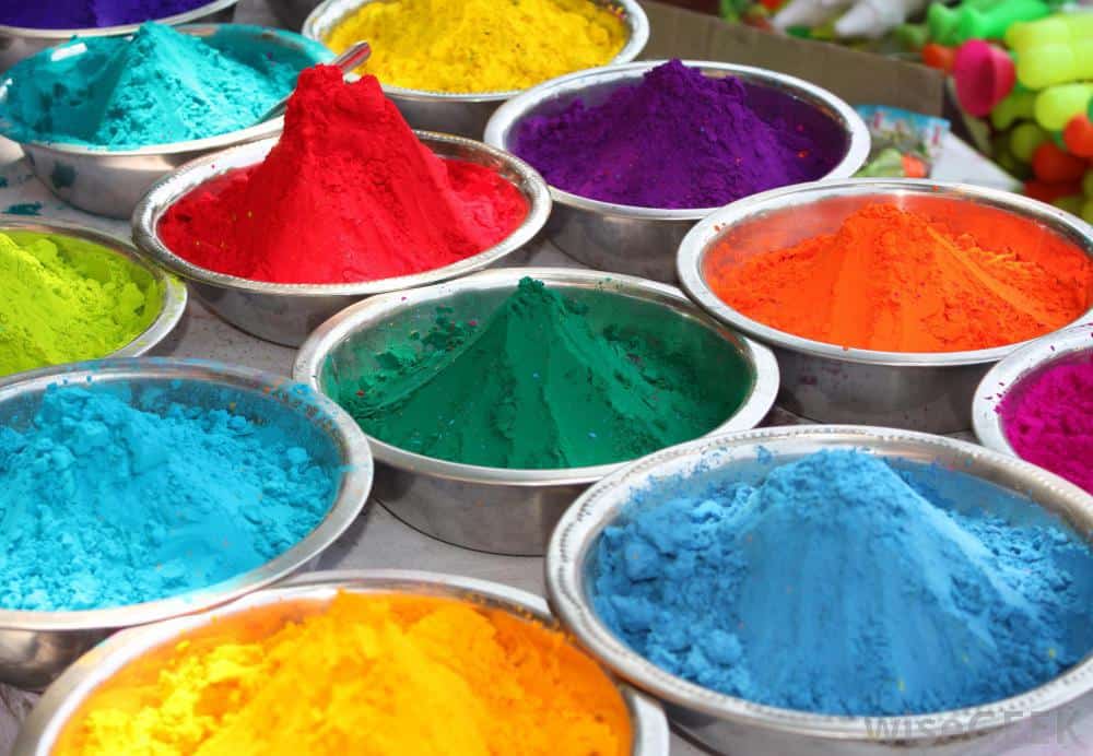 بحث عن أضرار مواد ملونة