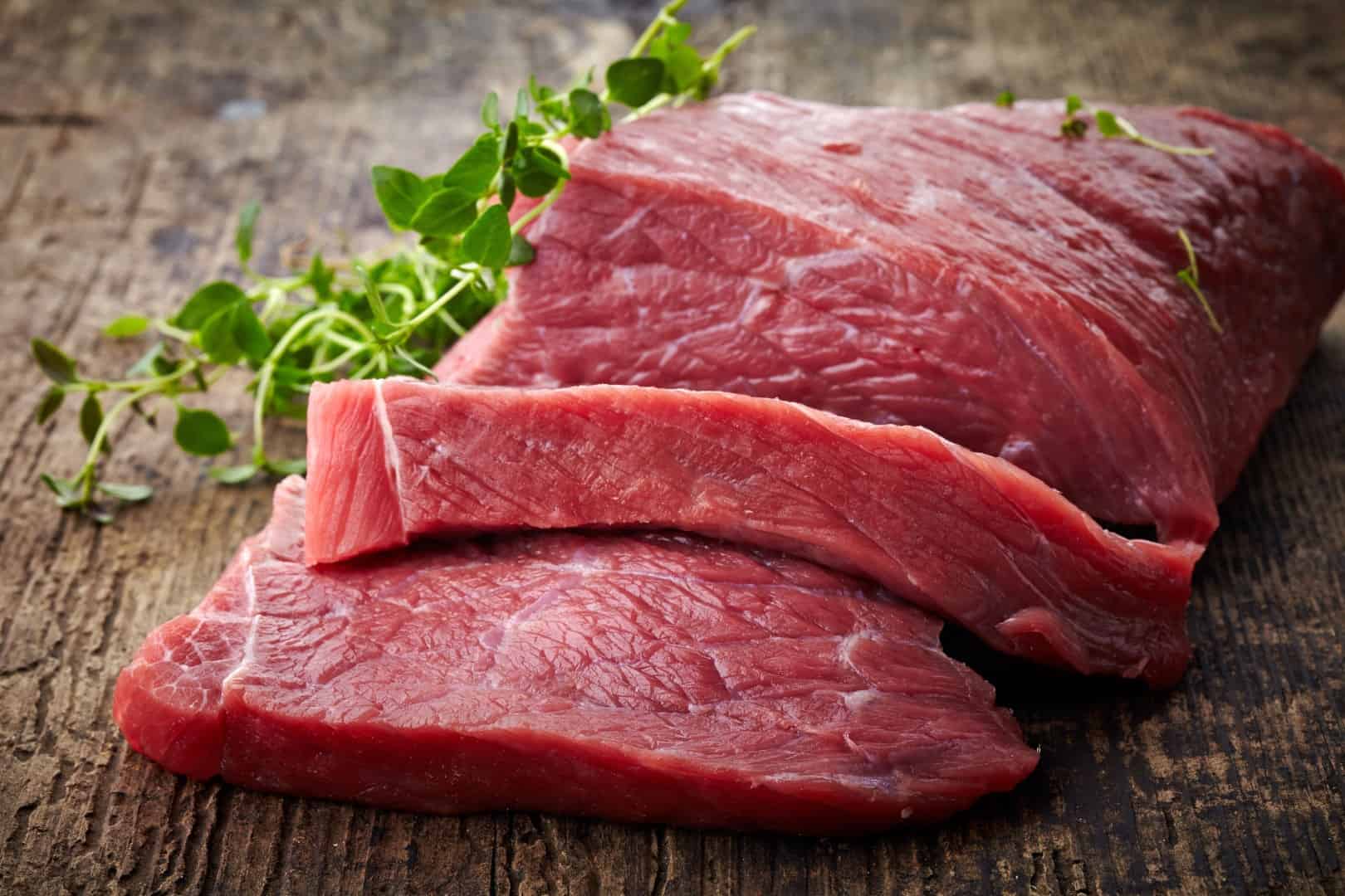 تفسير حلم اللحمة الحمراء النية في المنام