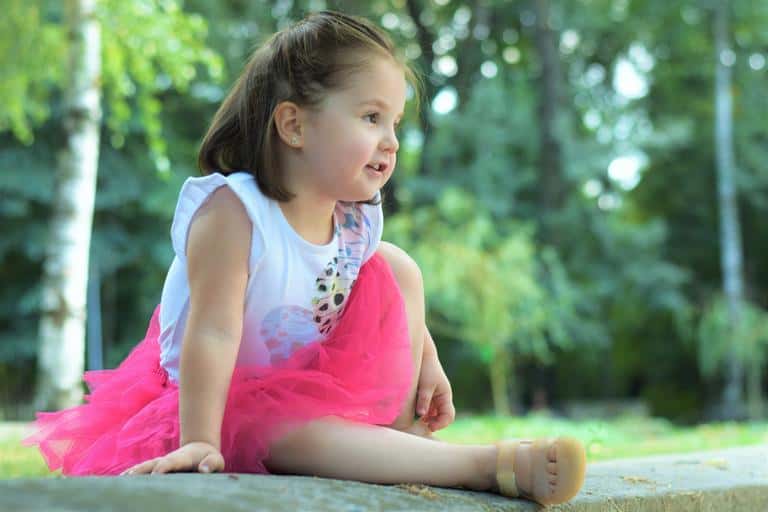 ما معنى اسم كارلا Carla وأسرار صفات شخصيتها