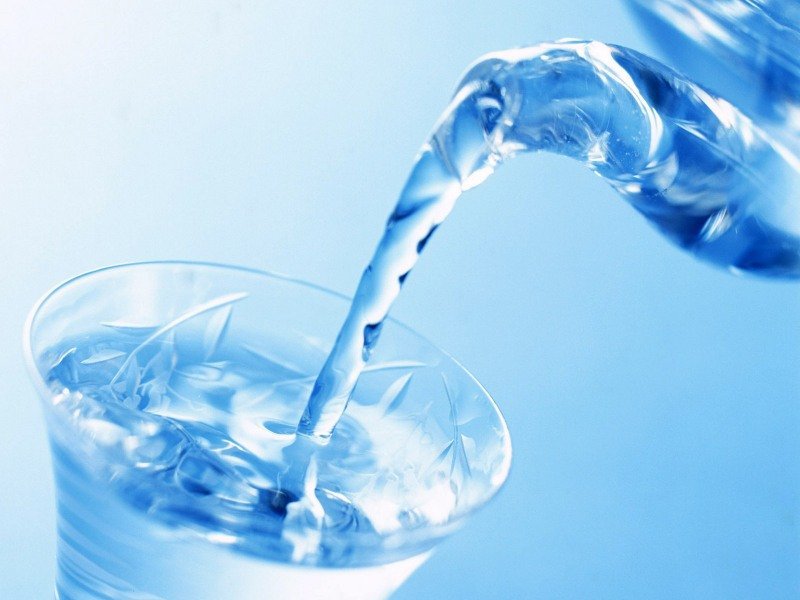 أقل المياه المعبأة أملاح