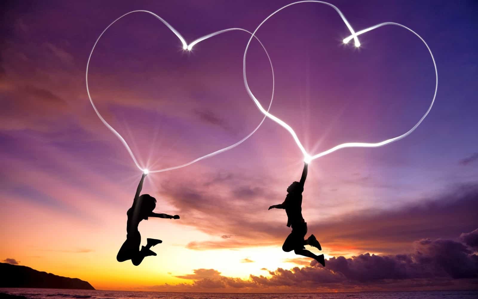 علامات الحب عند الرجل الكتوم