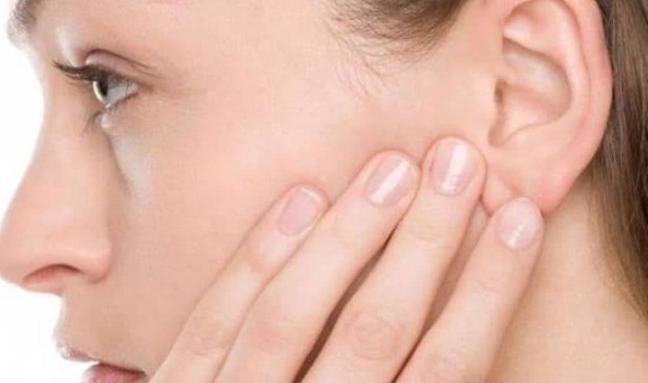 أعراض التهاب الأذن وعلاجها
