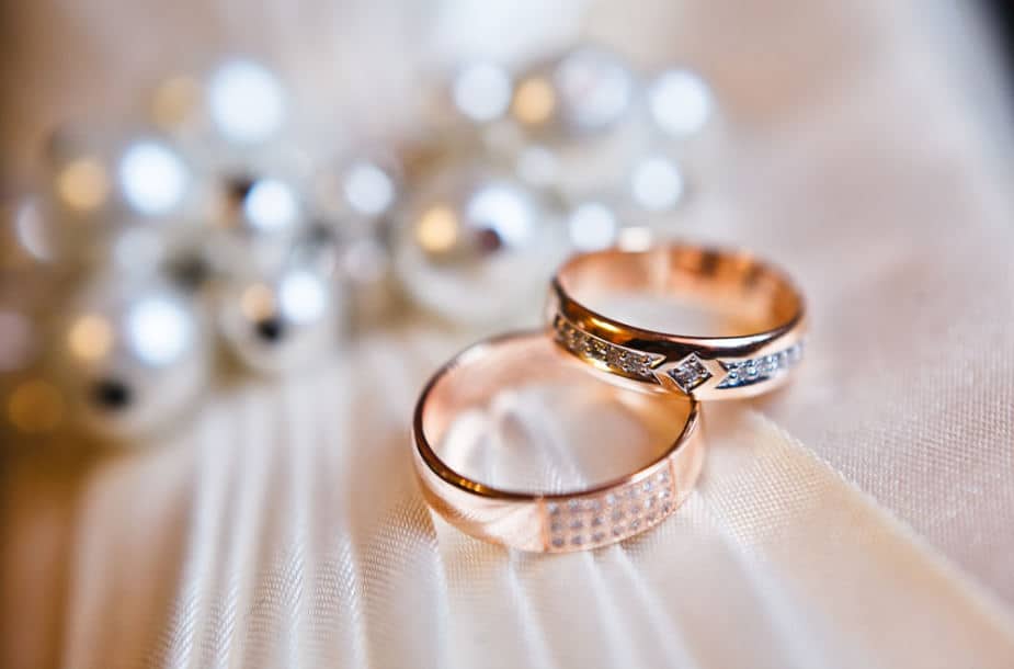 تفسير رؤية الزواج من رجل متزوج