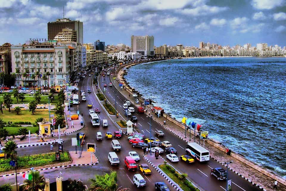أفضل مطاعم على البحر مباشرة بالإسكندرية