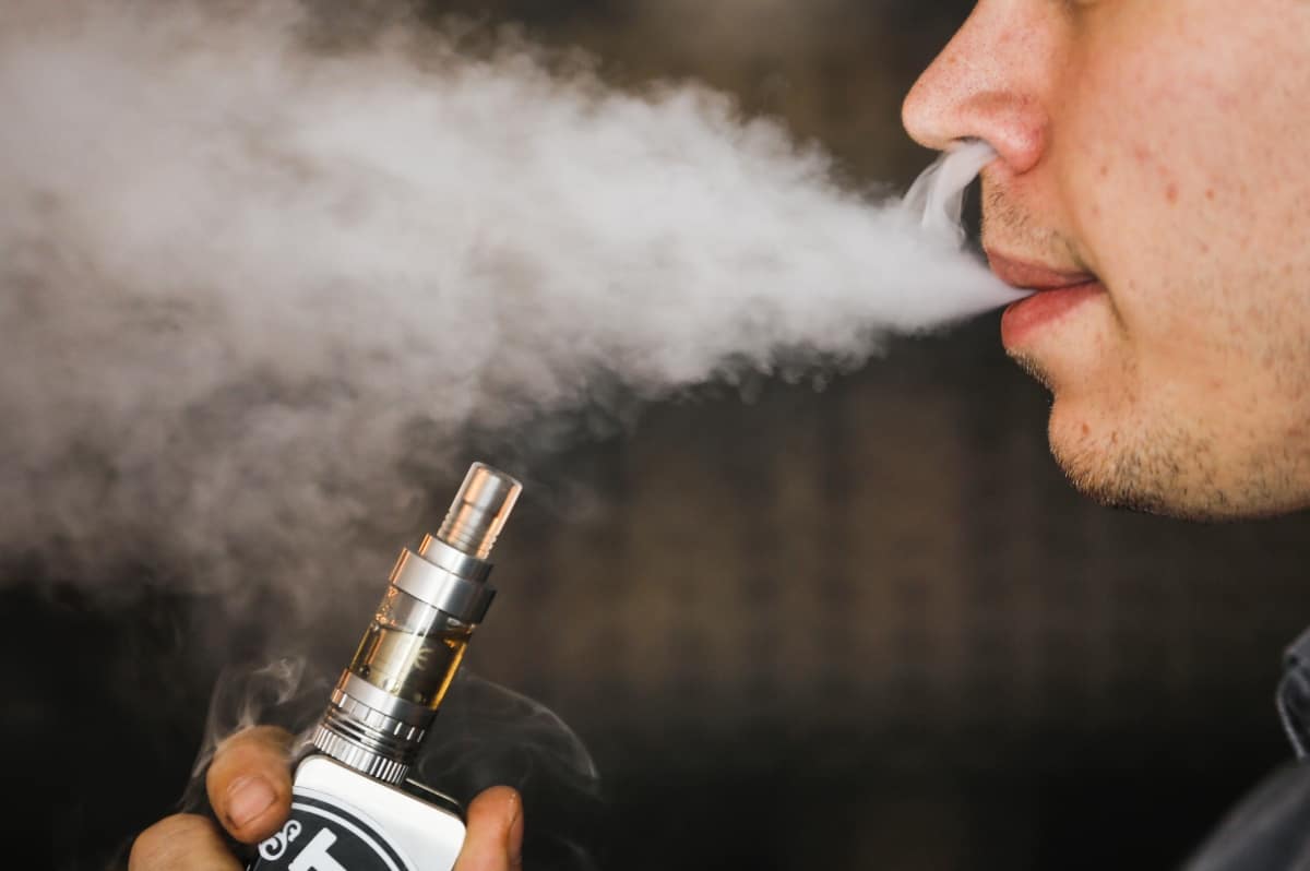 أضرار الشيشة الإلكترونية vape