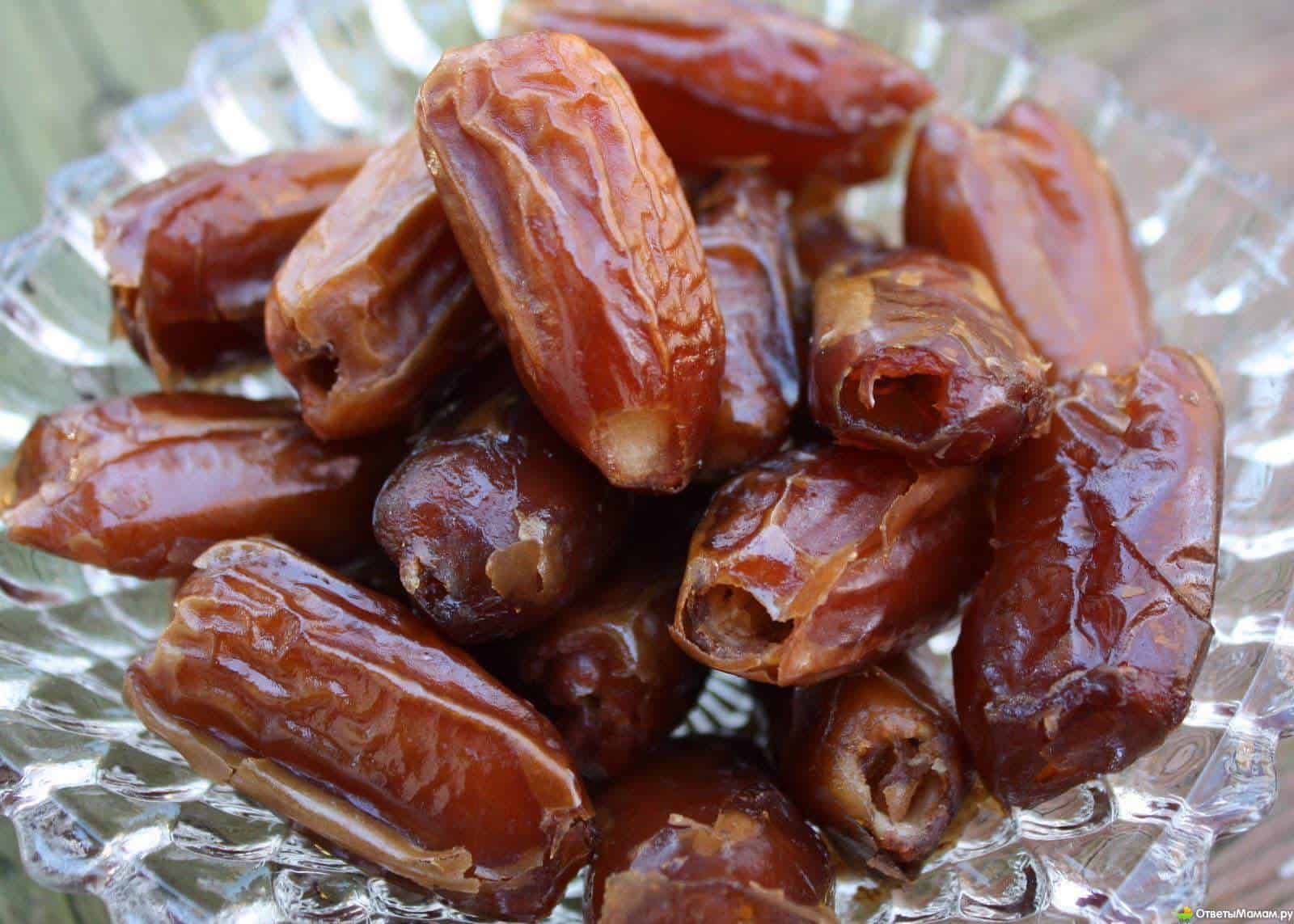 تفسير حلم أكل التمر للحامل