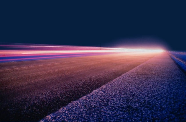 ما هي سرعة الضوء وخصائصها