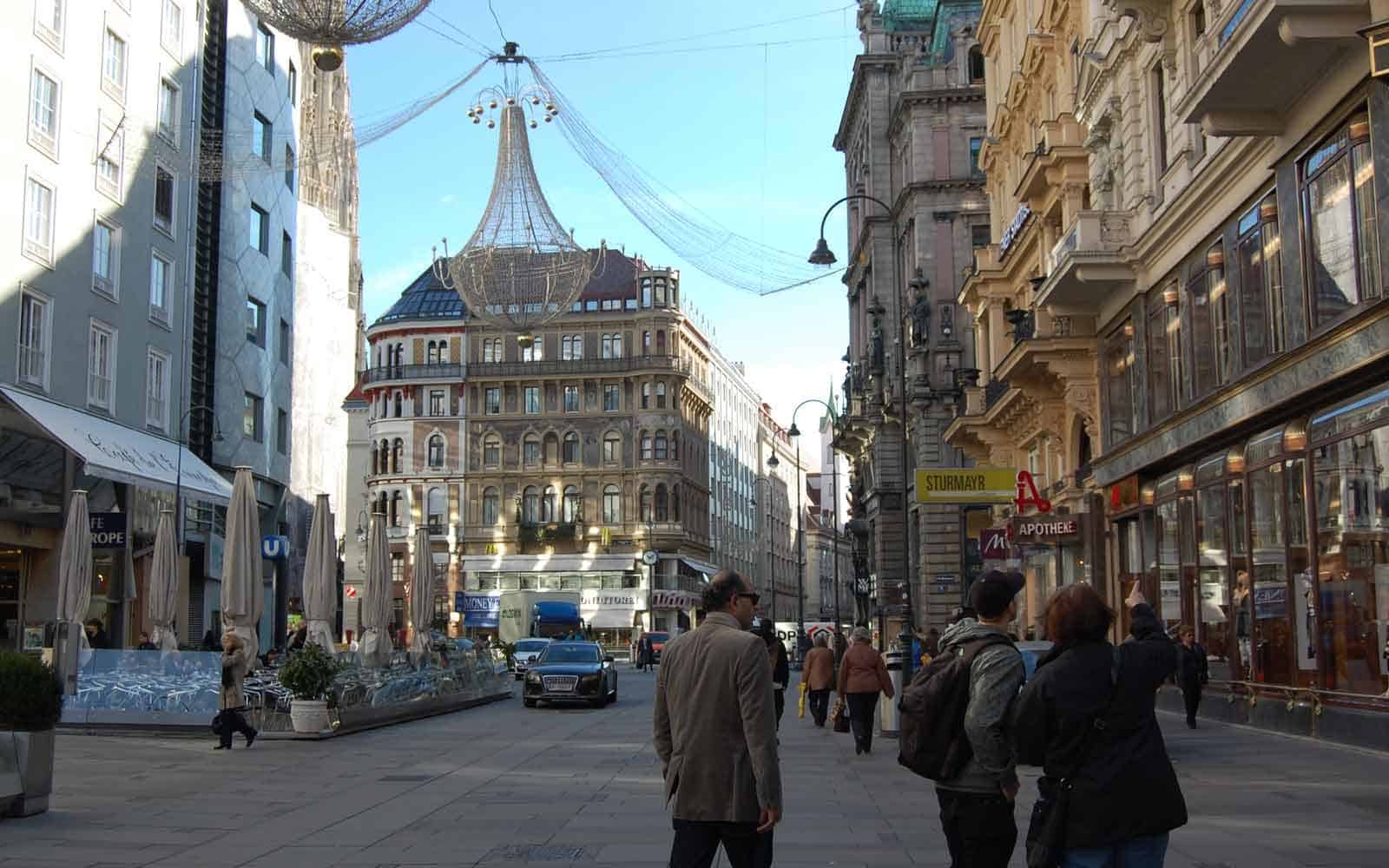 الترفيه في ساحة ستيفنز في فيينا النمسا