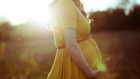 الأسبوع الخامس من الحمل التطورات على الجنين والأم