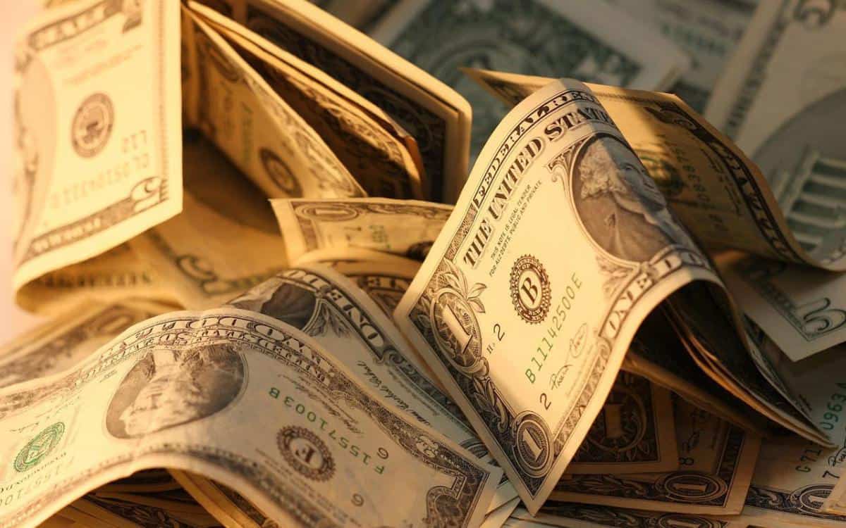 قانون حساب الفائدة المركبة