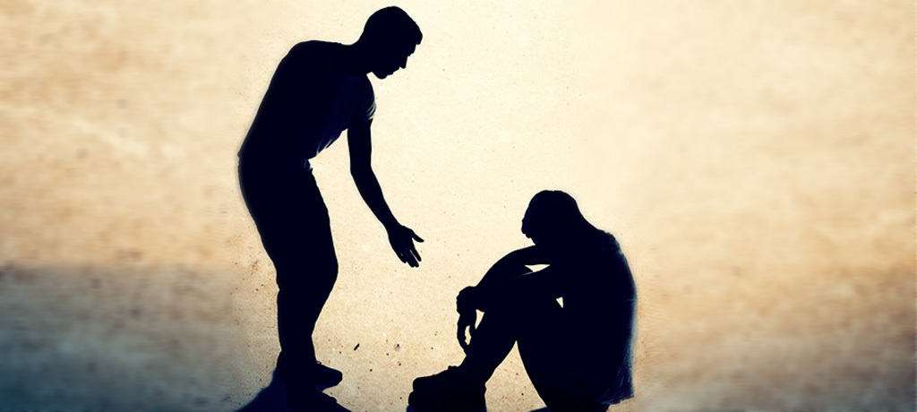 ما معنى الدفاع عن شخص وحمل السلاح فى المنام