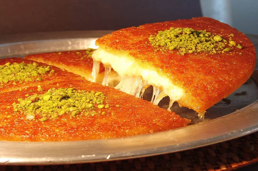 طريقة عمل الكنافة سهلة وسريعة