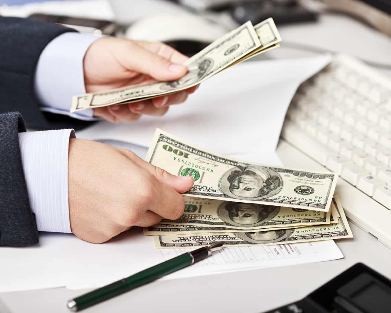 كم دولار يساوي الريال السعودي