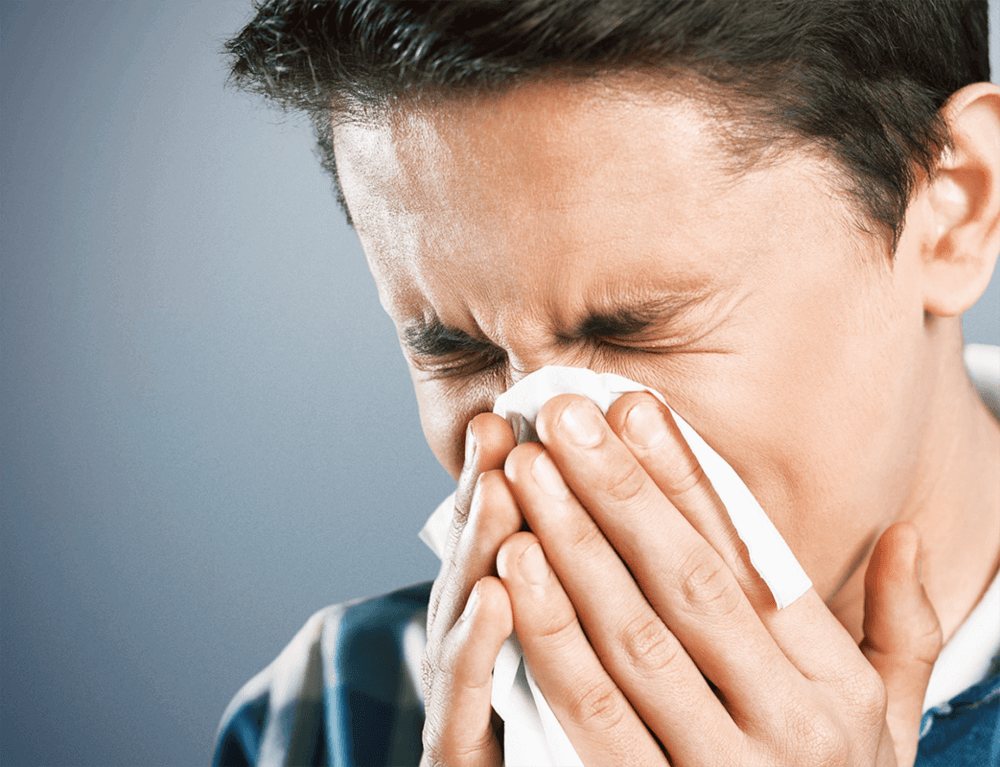 ما هي فوائد العطس وأضراره