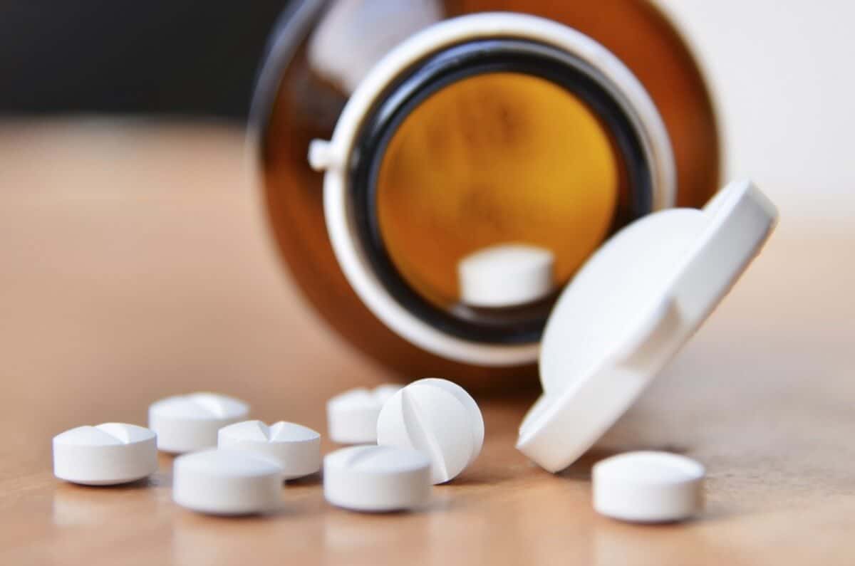 دواعي استعمال بانتوزول لحموضة المعدة (PANTOZOL ) واهم التحذيرات