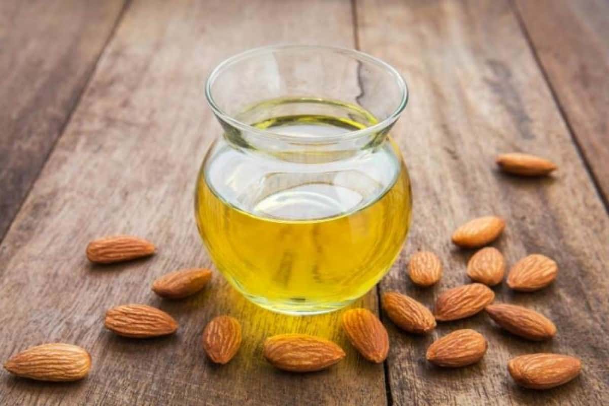 فوائد زيت اللوز المر للجسم والوجه