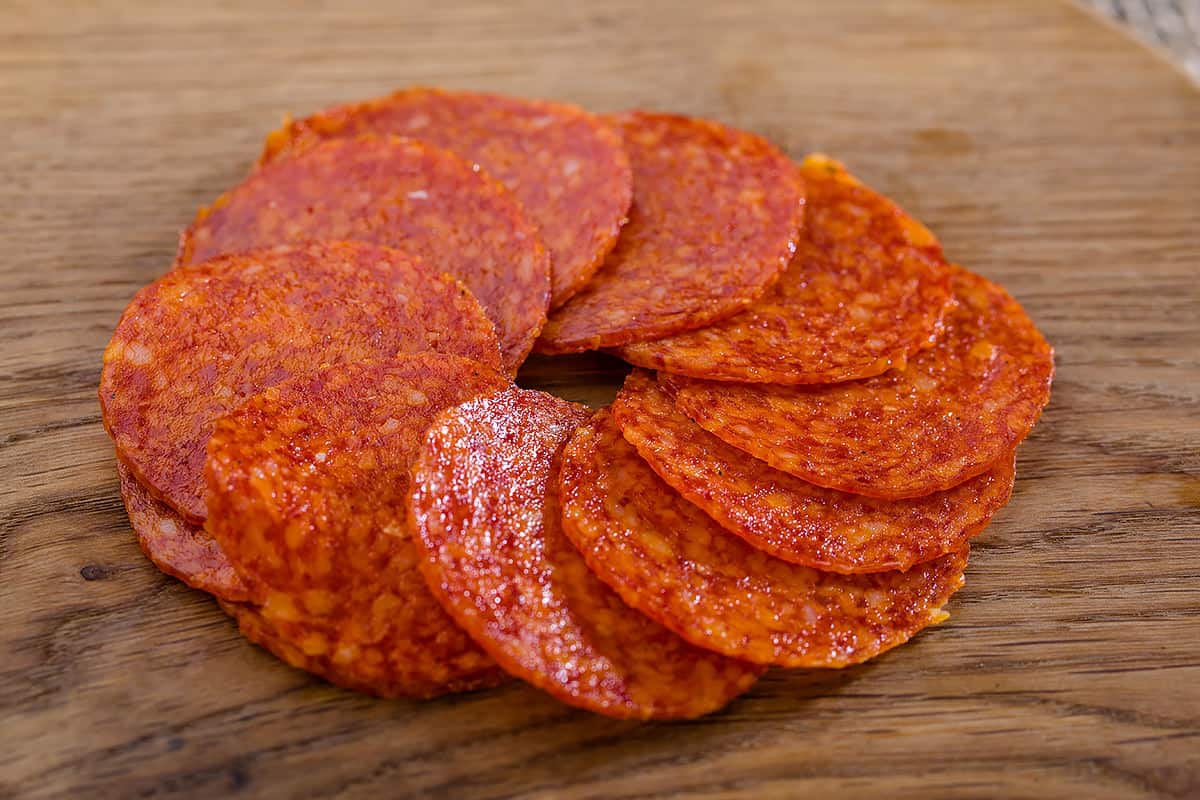 ما هو الببروني وفيما يستخدم Pepperoni