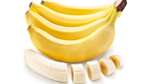 طريقة حفظ الموز بعد تقطيعه