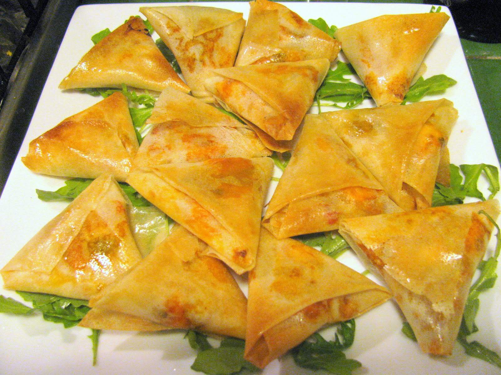 طريقة عمل عجينه سمبوسه