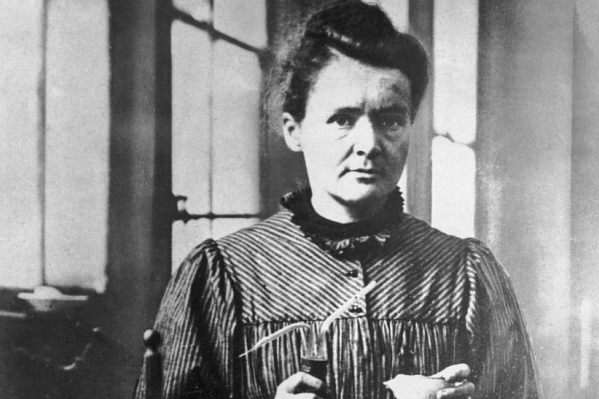 لماذا ماري كوري رفضتها الجامعة