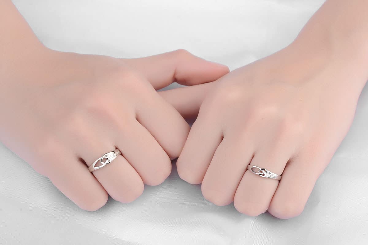 ما الفرق بين السيدة والانسة