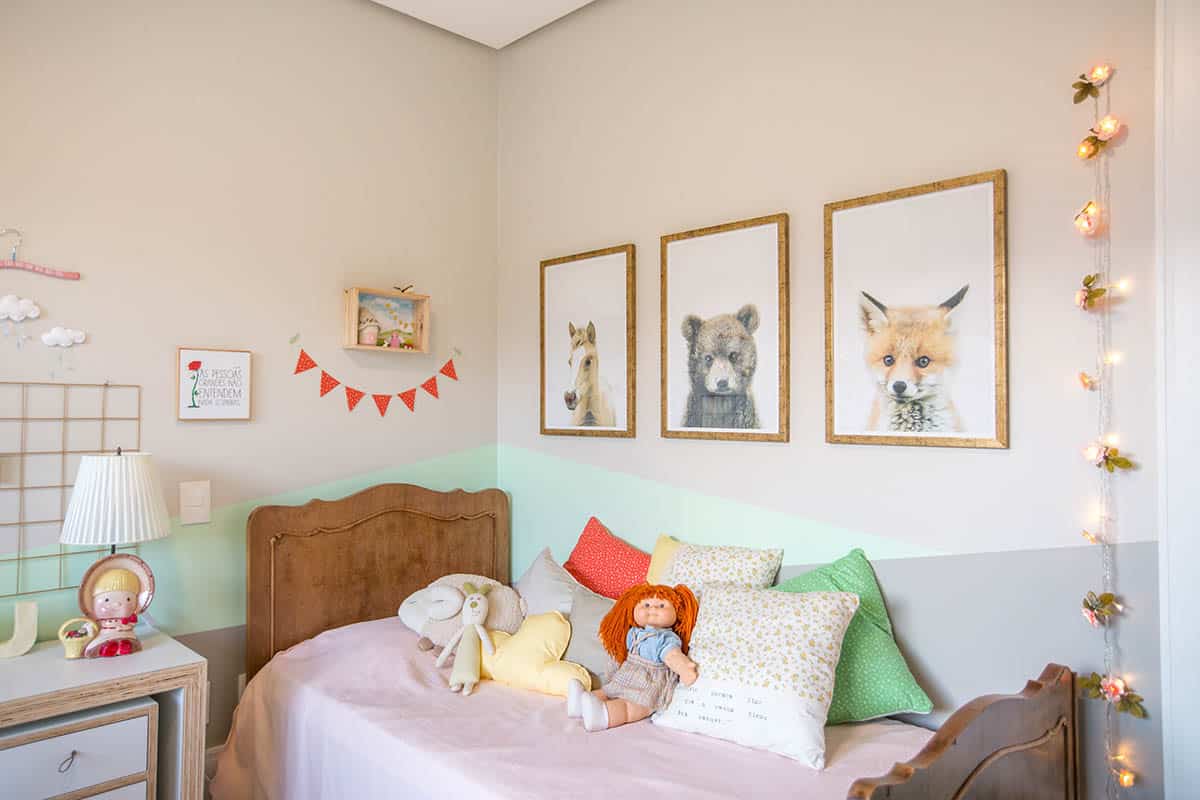 تصميم إطار لصور الأسِرَّة للفتيات تصميم إطار لصور الأسِرَّة للفتيات