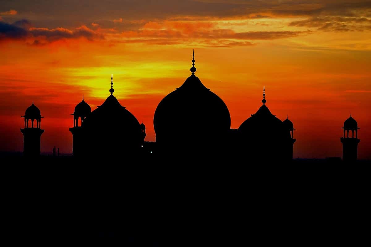 متى تكون ليلة القدر في شهر رمضان