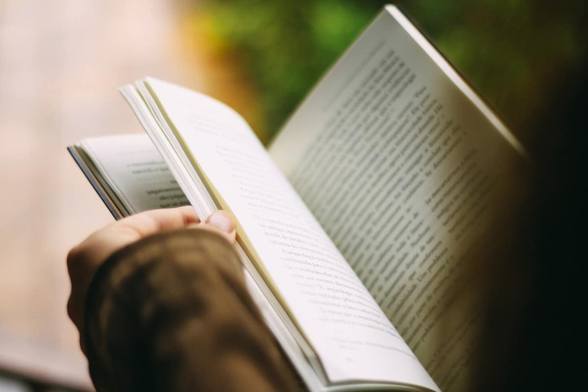 اذاعة عن القراءة
