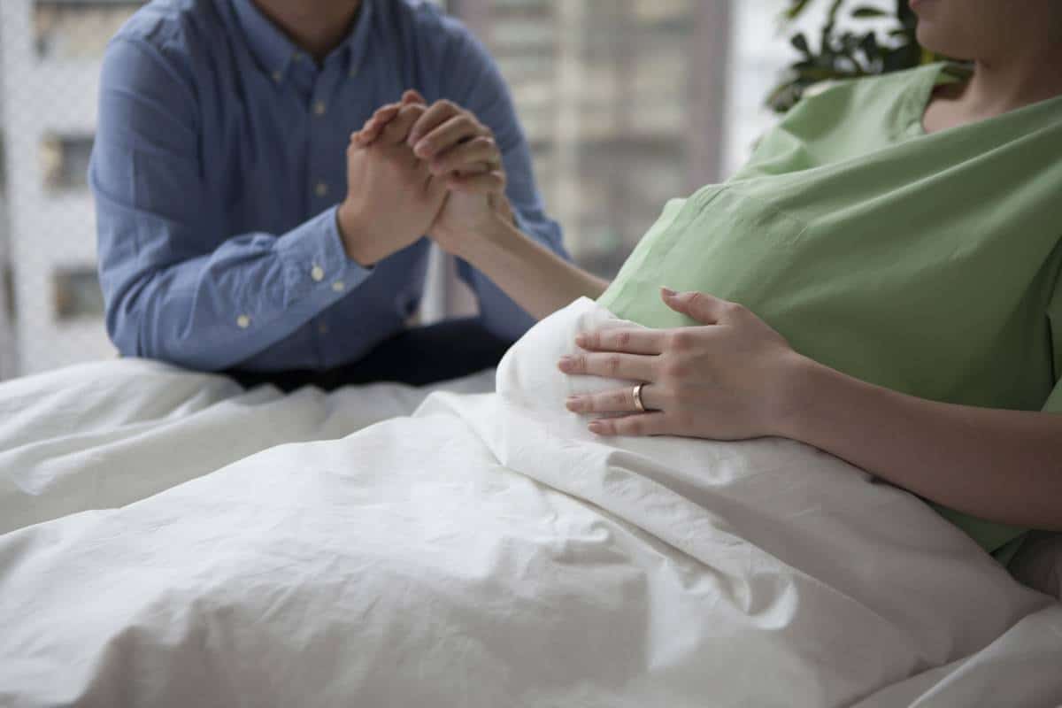 علامات الولادة المبكرة قبل حدوثها بأيام