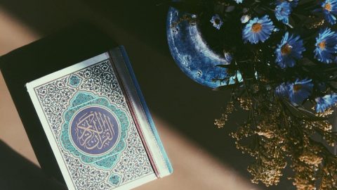 حكم قراءة القران للحائض من الجوال في رمضان