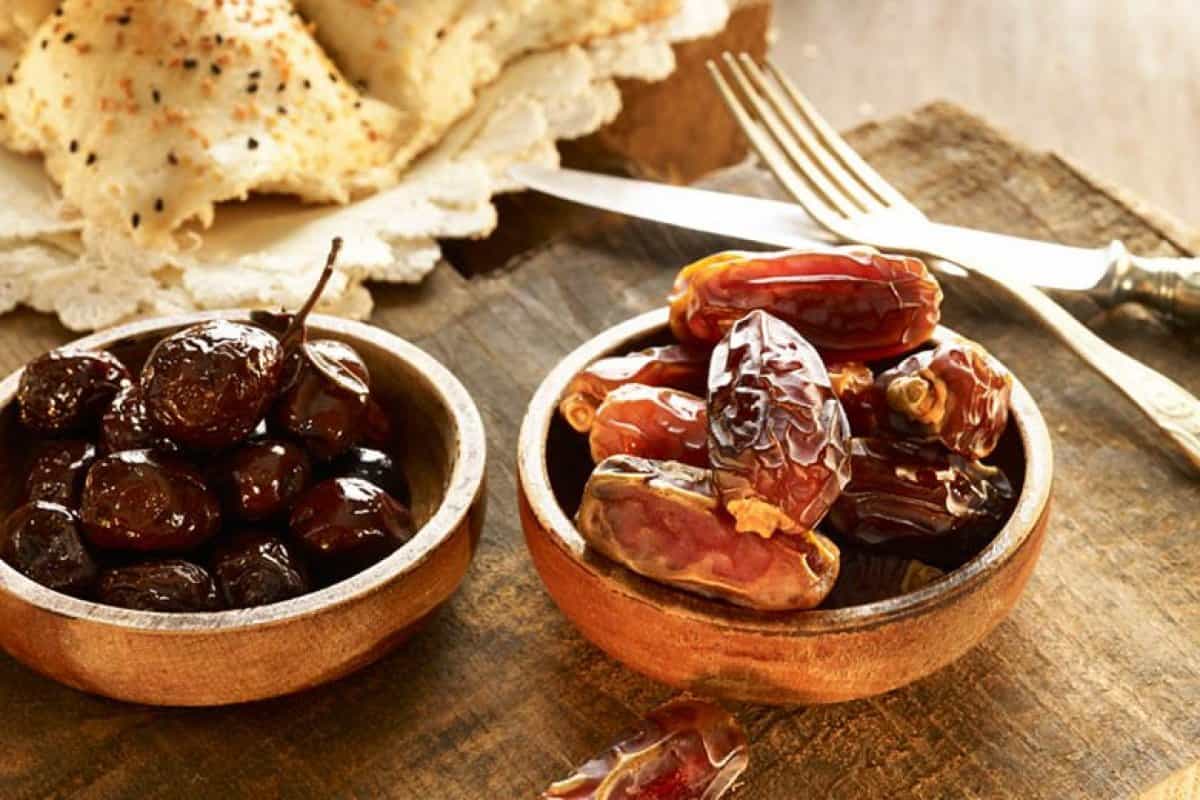حكم من افطر عمدا في نهار رمضان