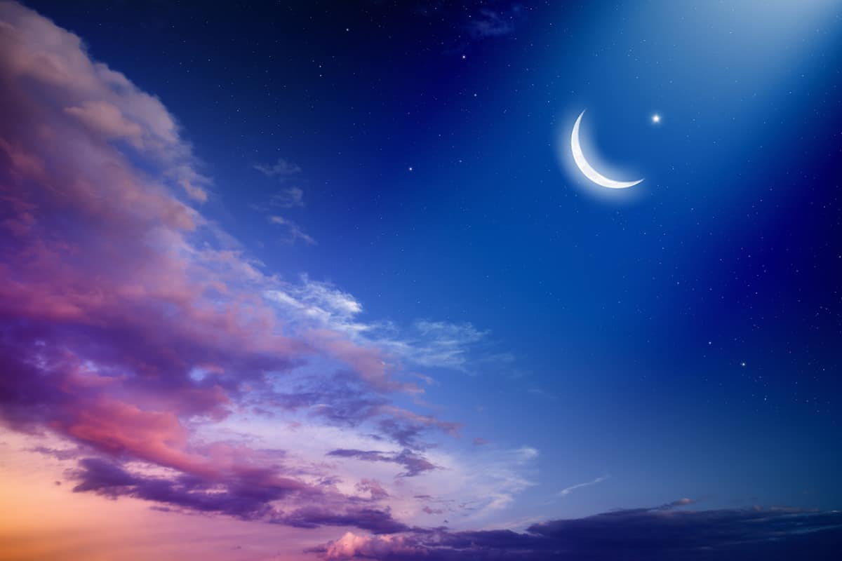 ماذا يحدث اخر ساعه من رمضان