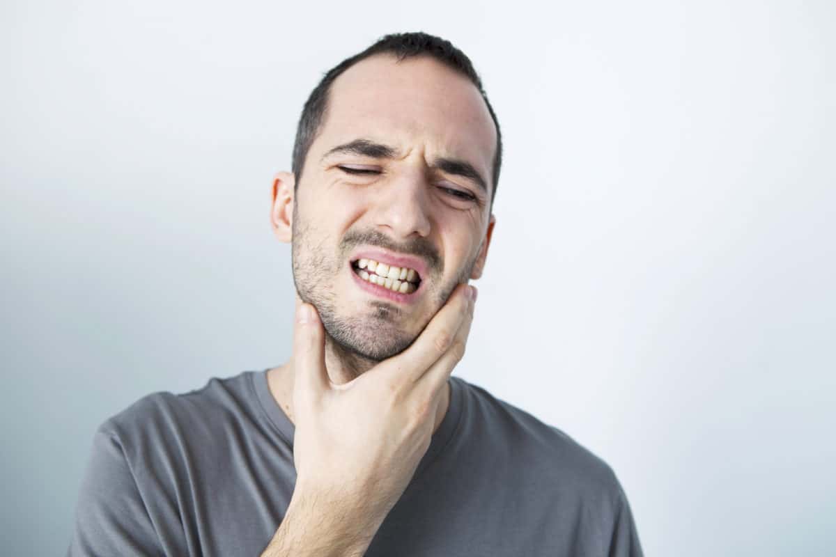 أسرع مسكن ألم الأسنان دواء وأعشاب