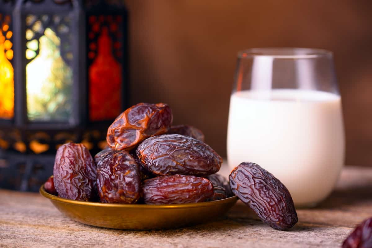 حكم من اكل او شرب ناسيا في رمضان