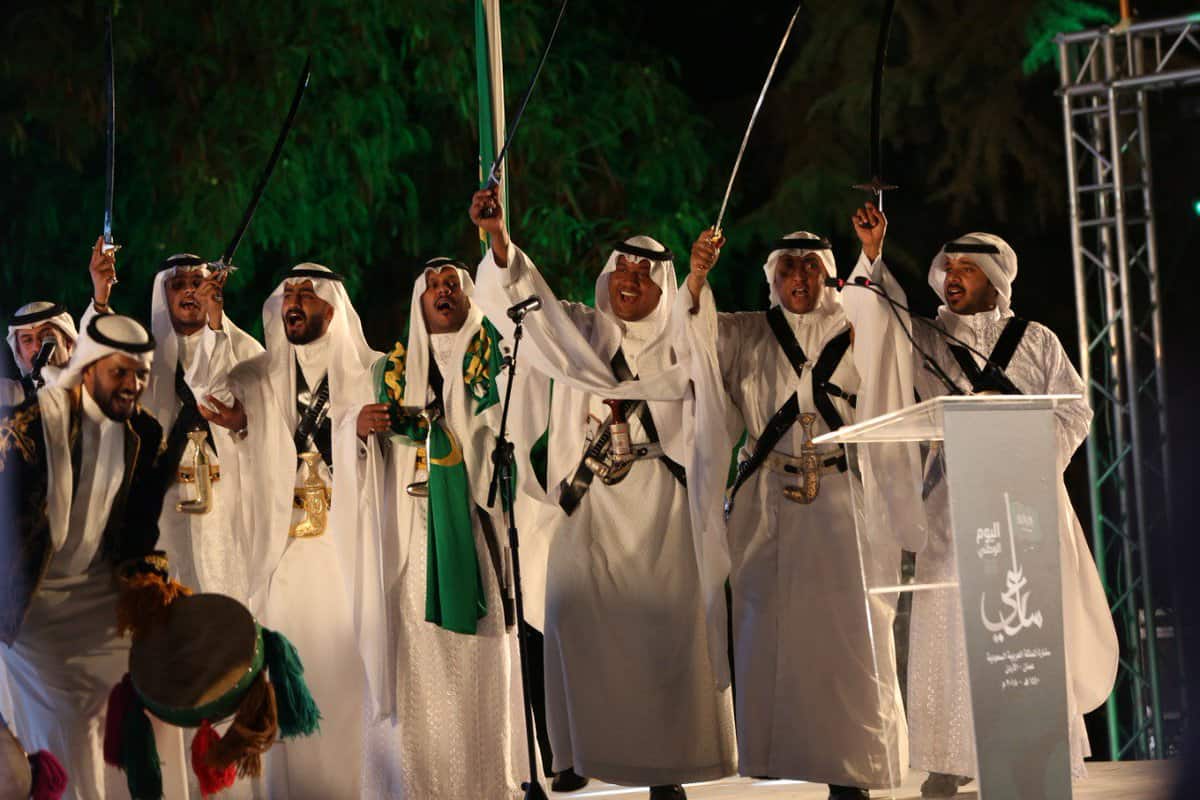 هل تعلم عن اليوم الوطني اذاعه مدرسيه
