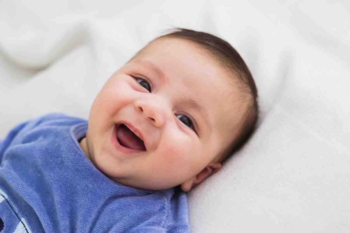 الماء والسكر للرضيع مفيد ام مضر ؟ إليكم الاجابة